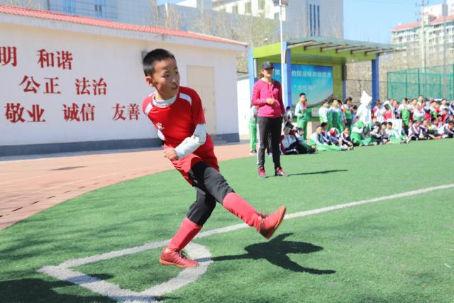 中国U23男足以1比2不敌韩国队，遗憾无缘亚运决赛